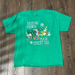 Disney Green Men’s Christmas Tee from Disney Parks - Size L